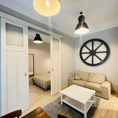 Apartment Akacfa