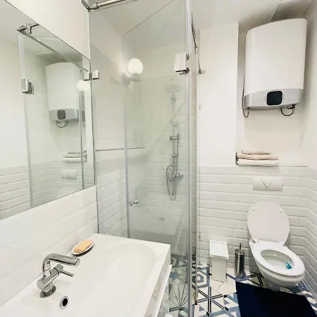 Apartament Akacfa *